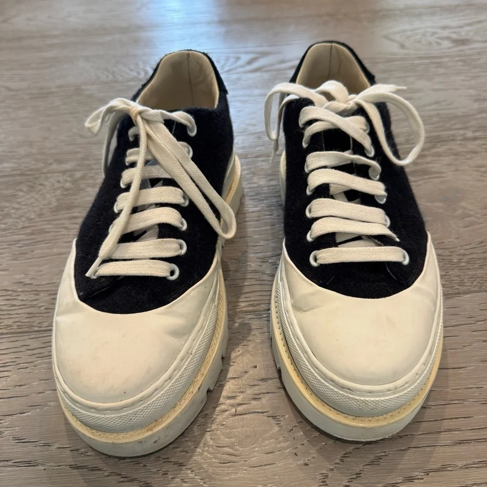 Maison Margiela Black and White Platform Sneakers - Picture 4 of 10